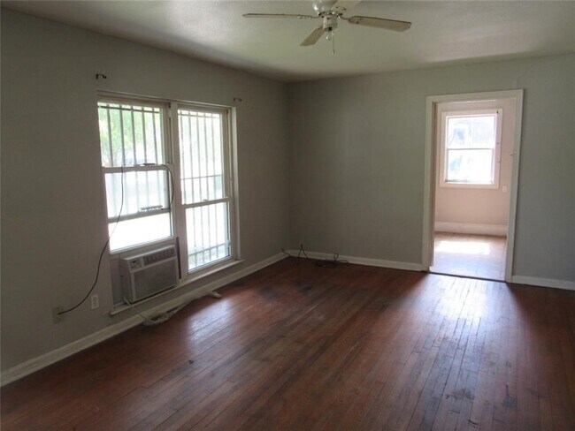 Building Photo - 5939 Beldart St