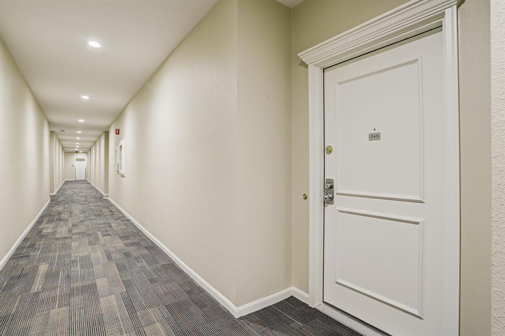 2425 Underwood St Unit 243, Houston, TX 77030 Condo for Rent in