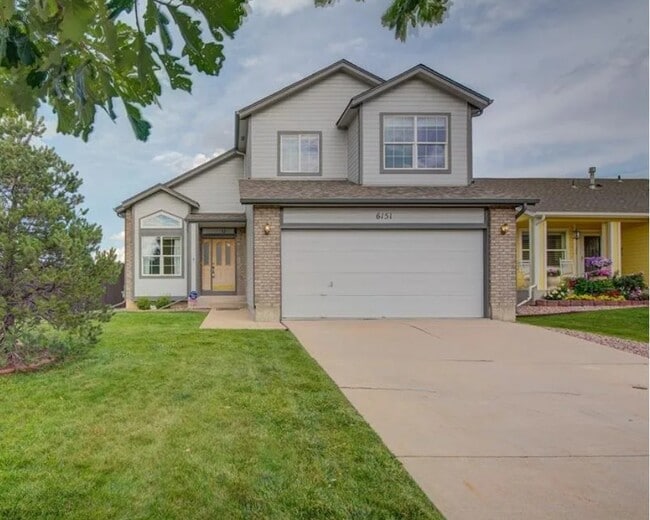 Building Photo - 6151 Oakwood Blvd