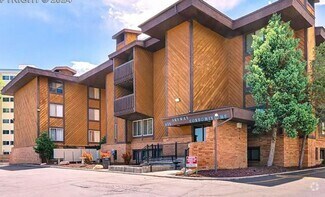 Building Photo - 935 Saturn Dr