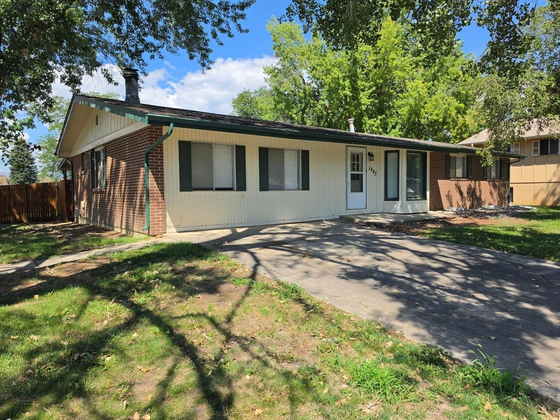 Photo - 1403 Frontier St