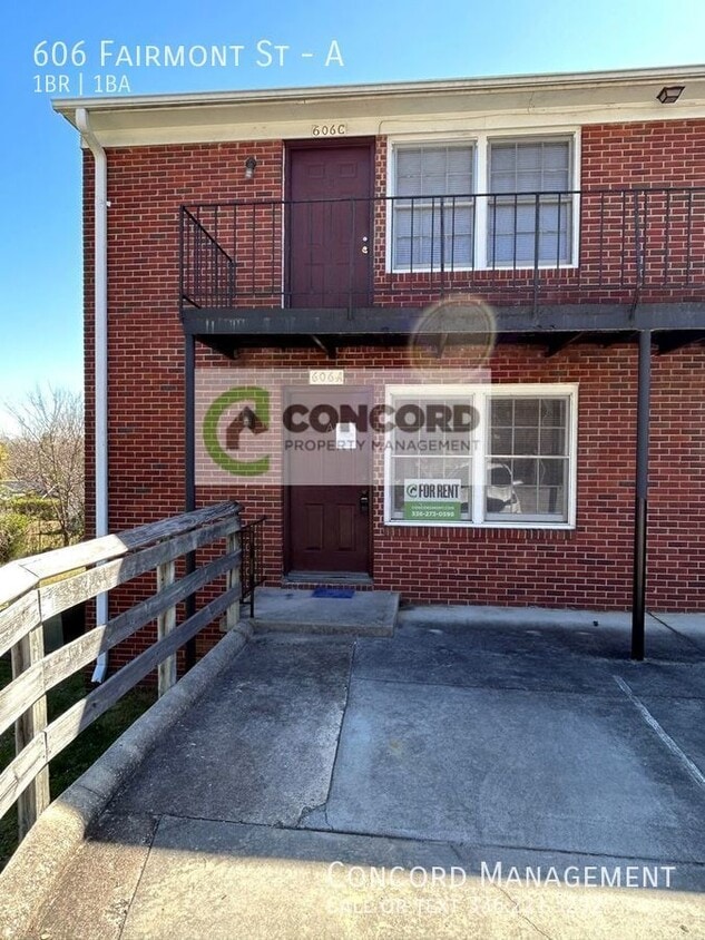 606 Fairmont St Unit A, Greensboro, NC 27401 Room for Rent in