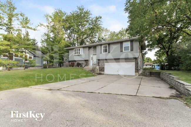Building Photo - 325 Ramble Rd