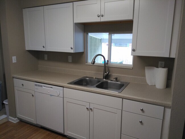 Foto del edificio - 910 9th Ave SW