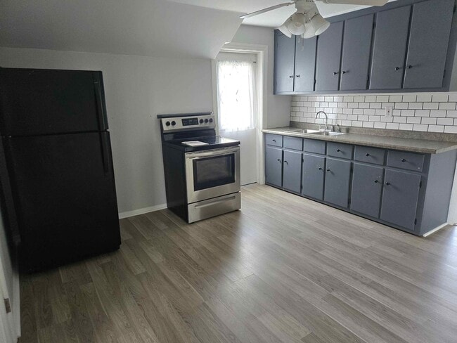 Foto del edificio - 2042 Crescent Ave