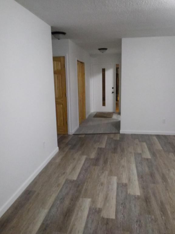 Building Photo - 857 Beech Ct