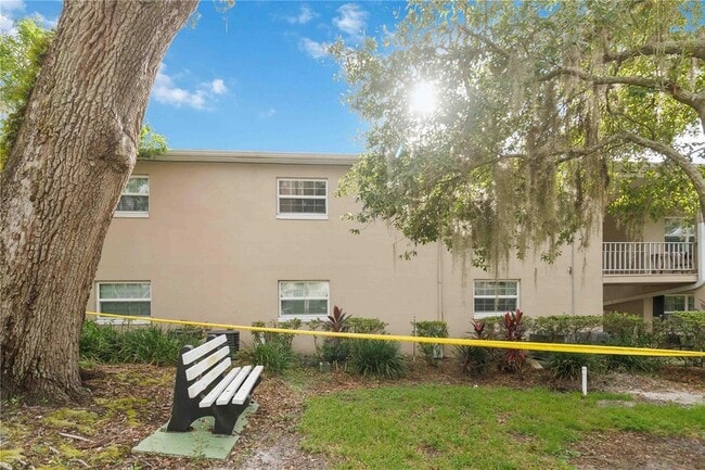 Foto del edificio - 2500 Lee Rd