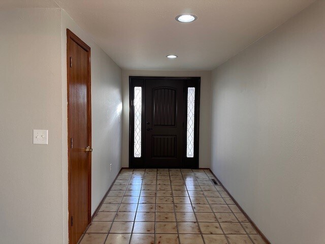 Foto del edificio - 216 Day Dr