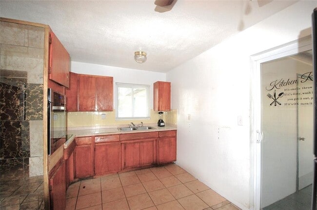 Building Photo - 4317 70th Ave N