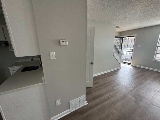 Foto del edificio - 3546 Christine Rd