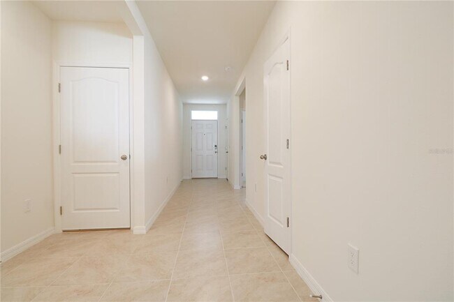 Building Photo - 444 Taylor Grvs St