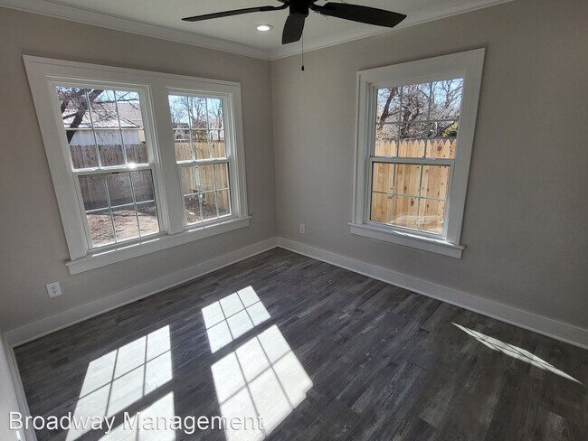 Foto del edificio - 1 br, 1 bath House - 409 S. University Dr