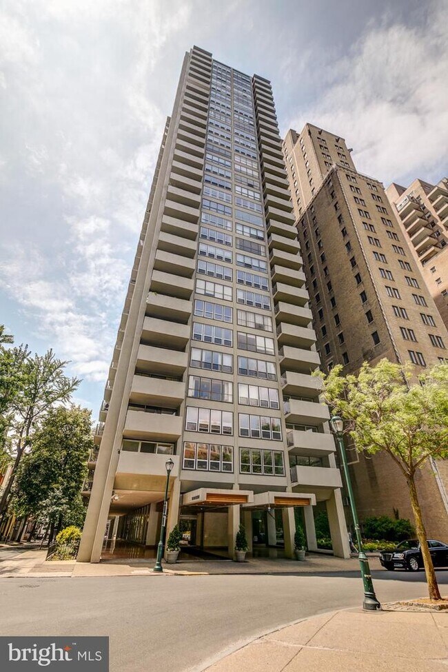Foto del edificio - 224-30 W Rittenhouse Square