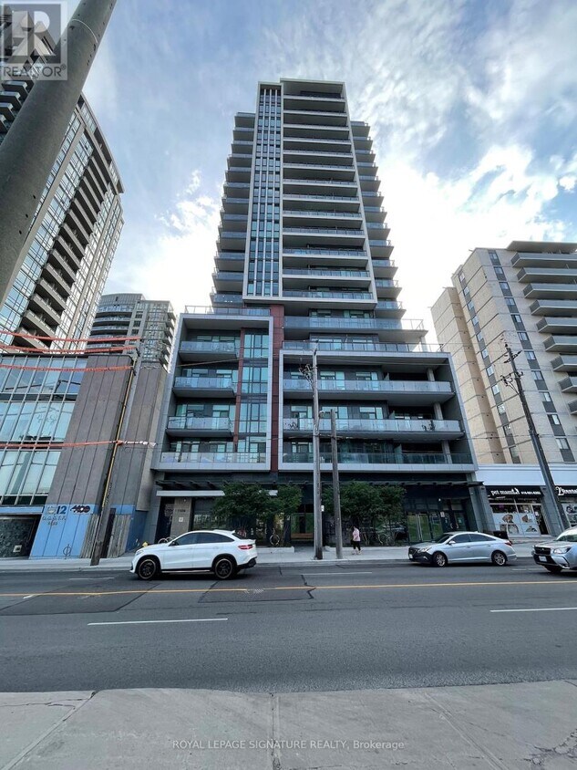 Photo principale - 1486-1486 Bathurst St