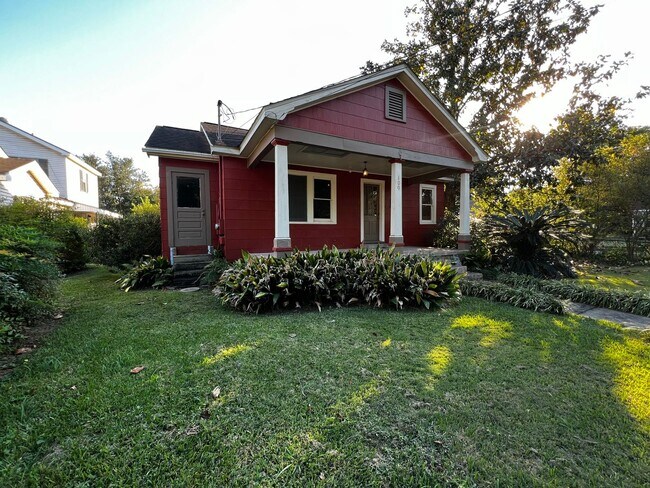 Foto del edificio - Three Bedroom, 2 Bathroom