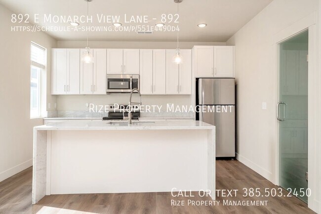 Building Photo - The True Meaning of Luxury and Convenience.