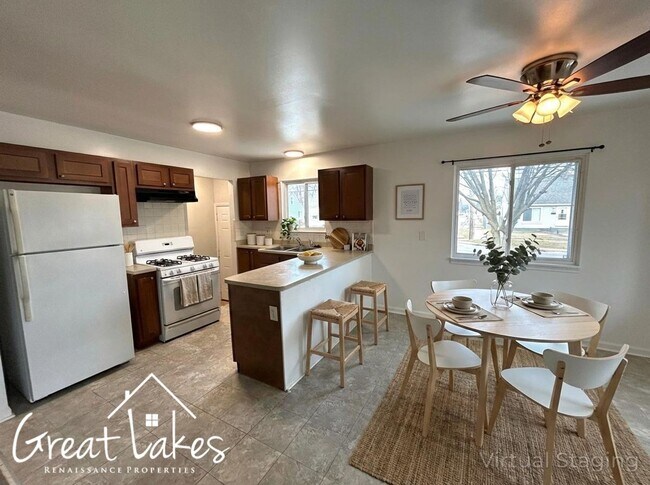 Foto del edificio - Lovely 3 Bedroom 1 Bathroom now available for rent