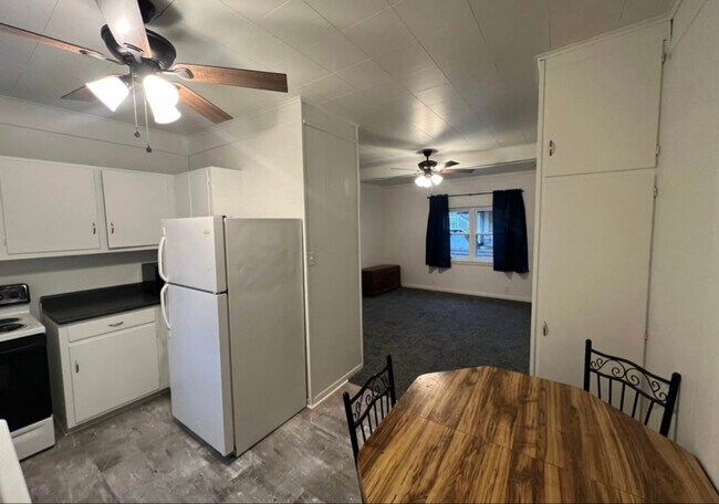 Foto del edificio - 611 N 3rd St