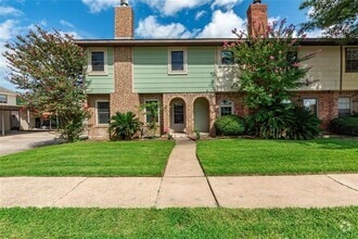 Building Photo - 1456 Silverpines Rd