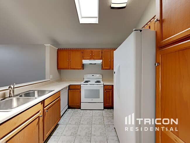 Foto del edificio - 1253 Ashworth Dr