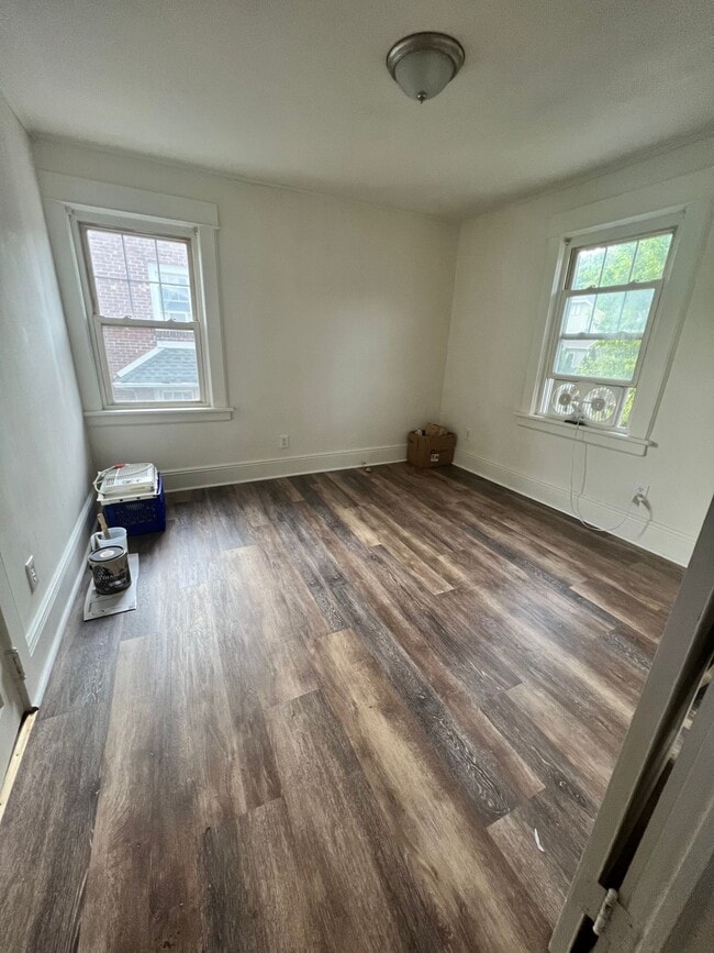 Habitación en alquiler - 185 Elmwood Ave