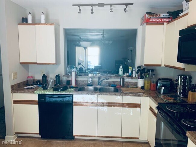 Foto del edificio - 360 Spoonbill Ln