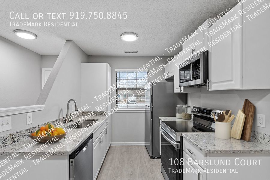 Primary Photo - Luxurious 2-bedroom, 2-bathroom apartment