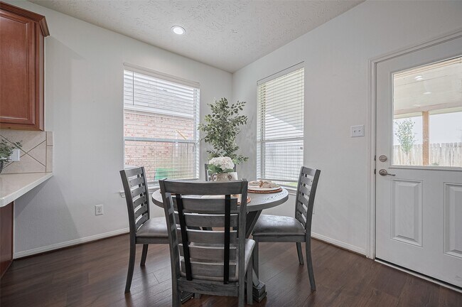 Building Photo - 21506 Avalon Queen Dr