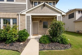 Building Photo - 8128 Daisy Cutter Crossing