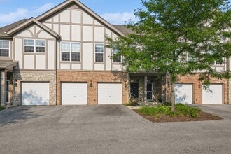 Building Photo - 250 Rosehall Dr