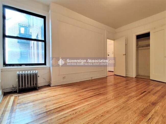 Foto del edificio - 555 Fort Washington Avenue
