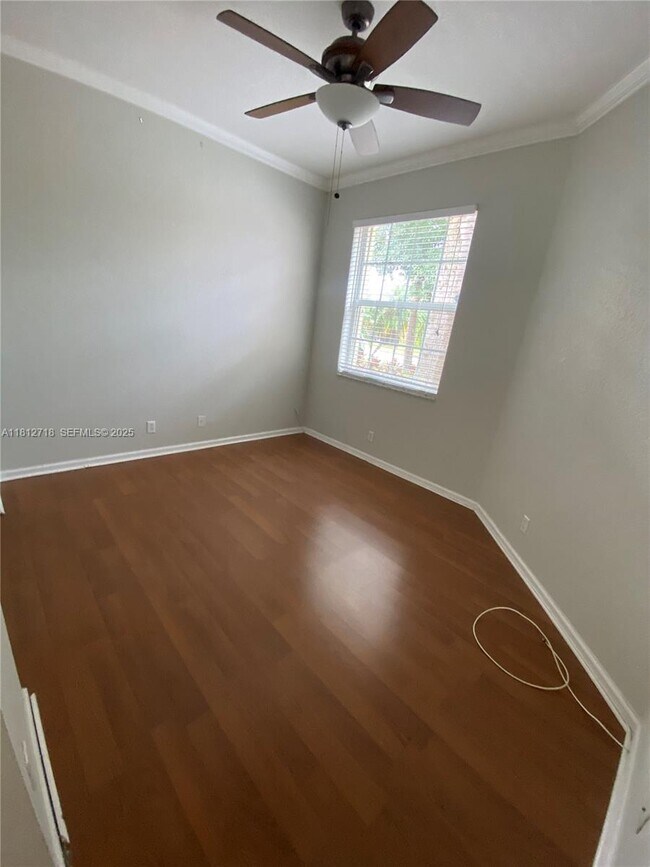 Foto del edificio - 639 Stanford Ln