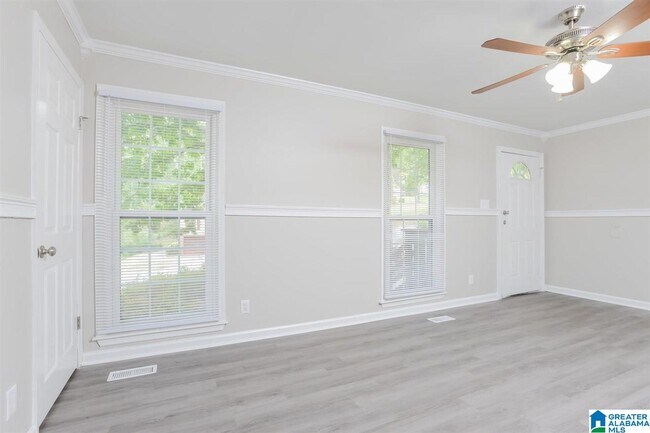Building Photo - 148 Sunburst Cir