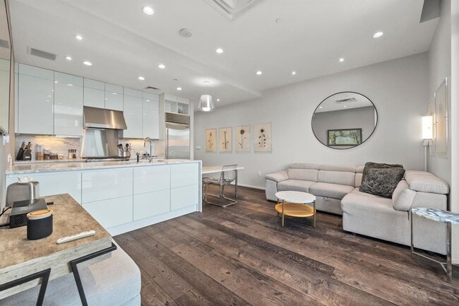 Building Photo - 200 Congress Ave.