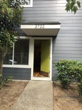 Building Photo - 2722 SE 16th Ave