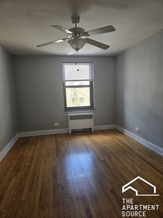 Building Photo - 7324 N Ridge Blvd