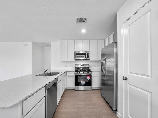 Building Photo - 207 Brandi Dr