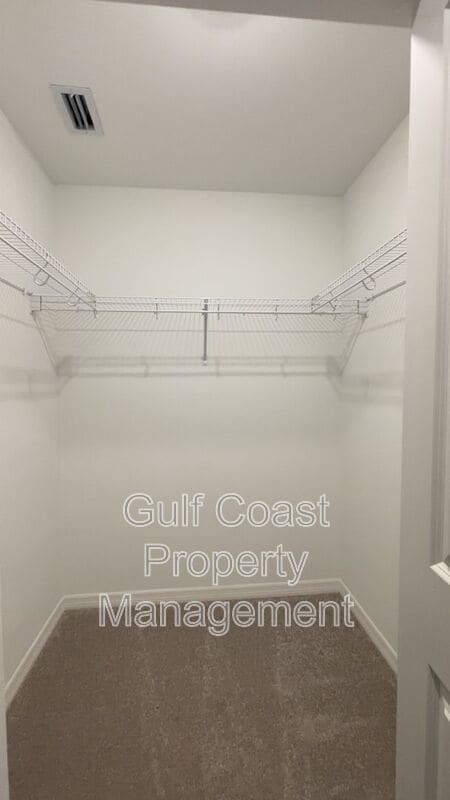 Building Photo - 18461 Copperhead Dr