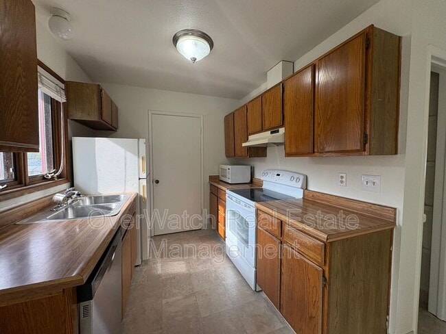 Building Photo - 8116 Boundary Ave