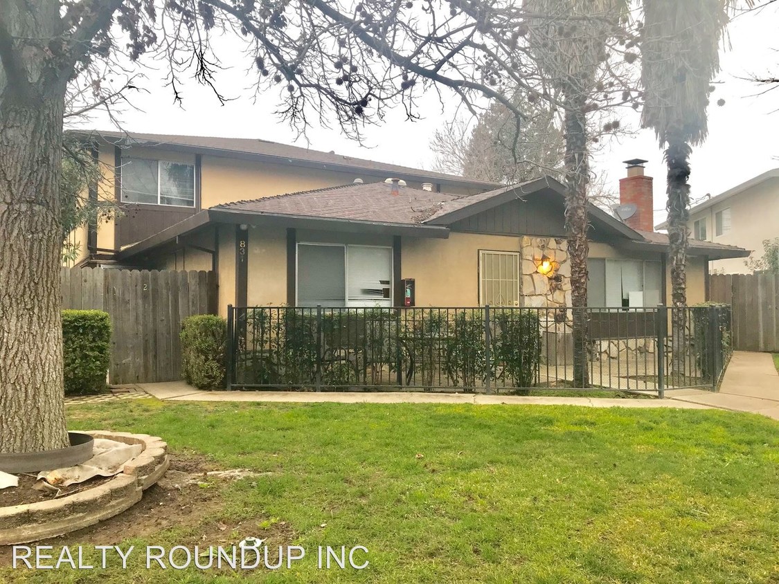 Foto principal - 831 Cathedral Ct