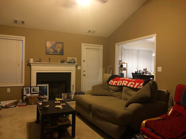 Building Photo - East Athens Single-Family Home