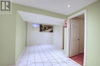 Building Photo - 10 Whistler Ct