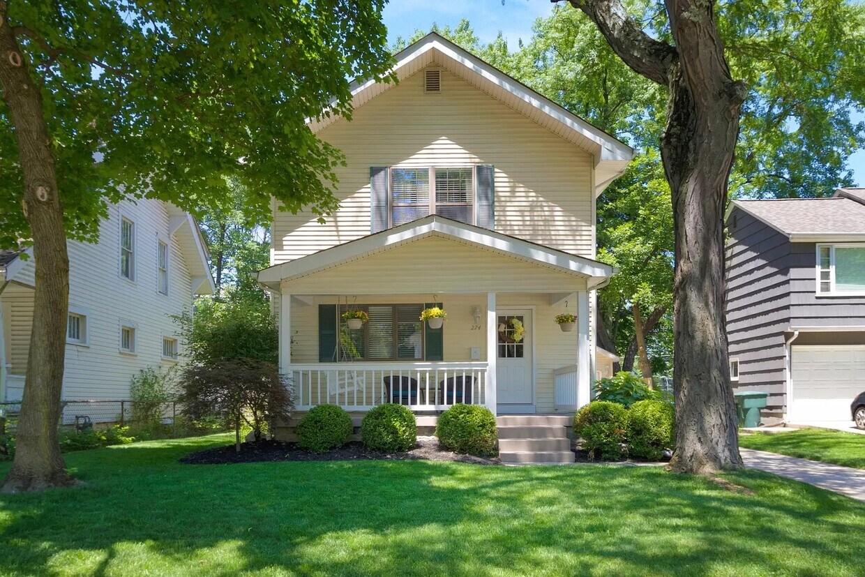 Primary Photo - 274 Clinton Heights Ave