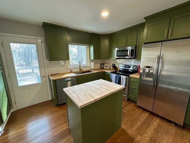 Foto del edificio - 500 Peachwood Pl