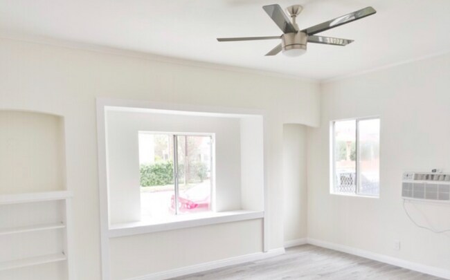 Foto del edificio - 1452 W 20th St