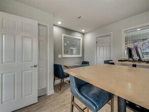 Building Photo - 7610 Cameron Rd Building Photo - 7610 Cameron Rd