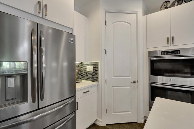 Foto del edificio - 100 NW 69th Cir