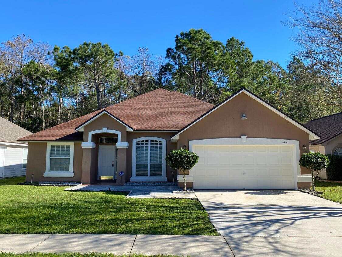 Foto principal - 8837 Canopy Oaks Dr