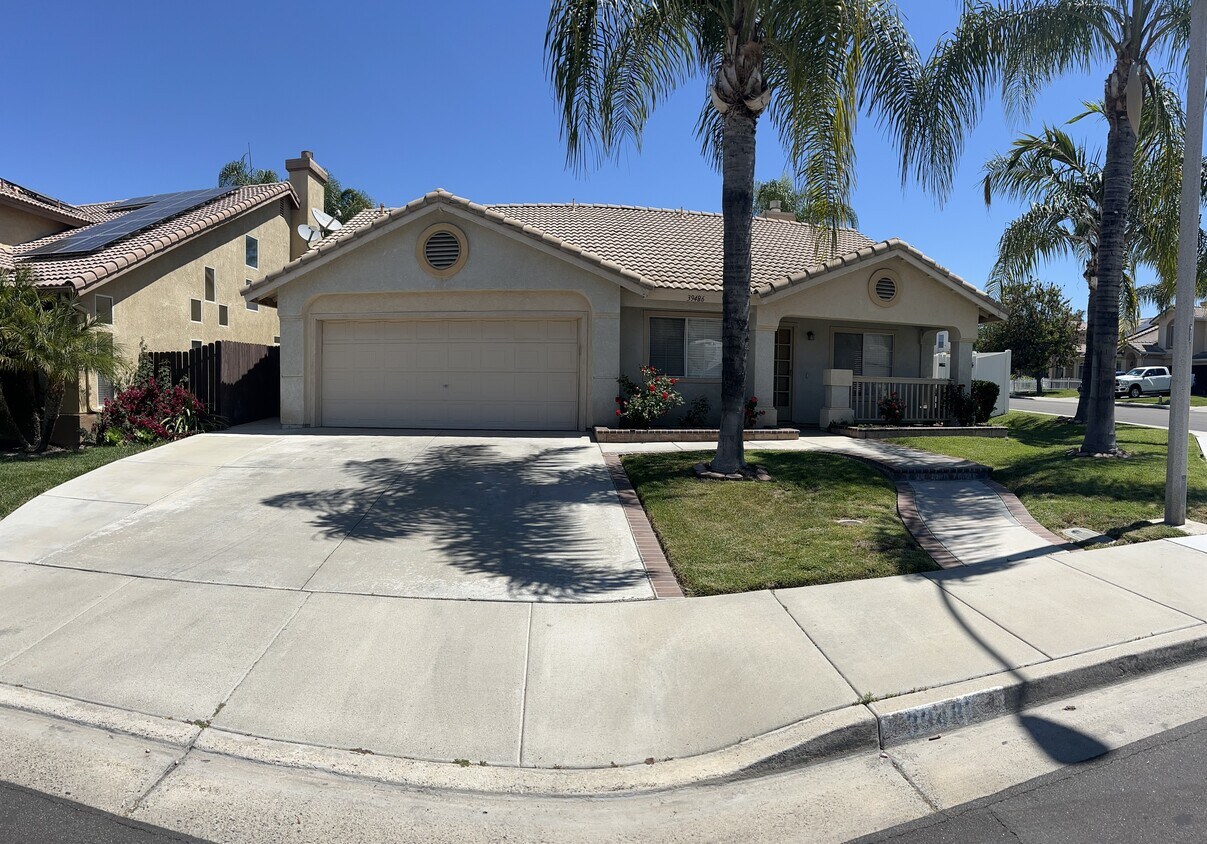 Primary Photo - 39486 Tangletree Way