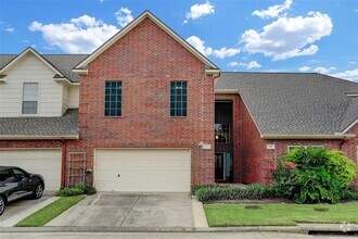 Building Photo - 1408 S Friendswood Dr